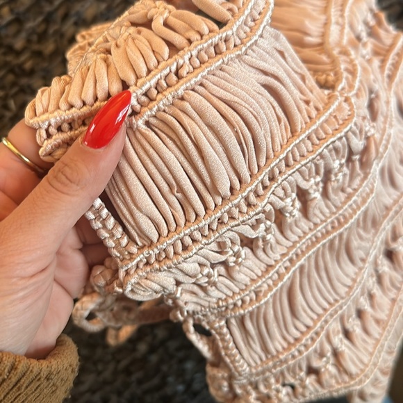 Indah Rhianna Suit - Picture 4 of 8